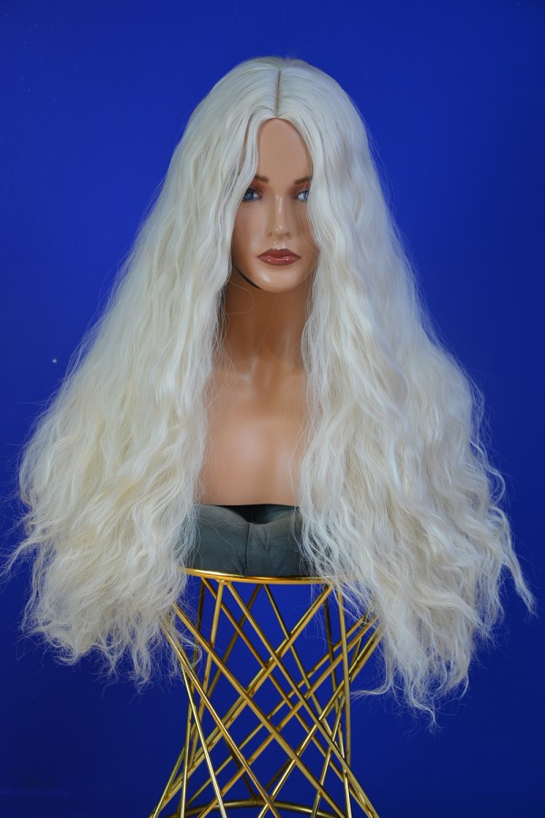 Kır Beyazı Hafif Dalgalı Fiber Sentetik Peruk