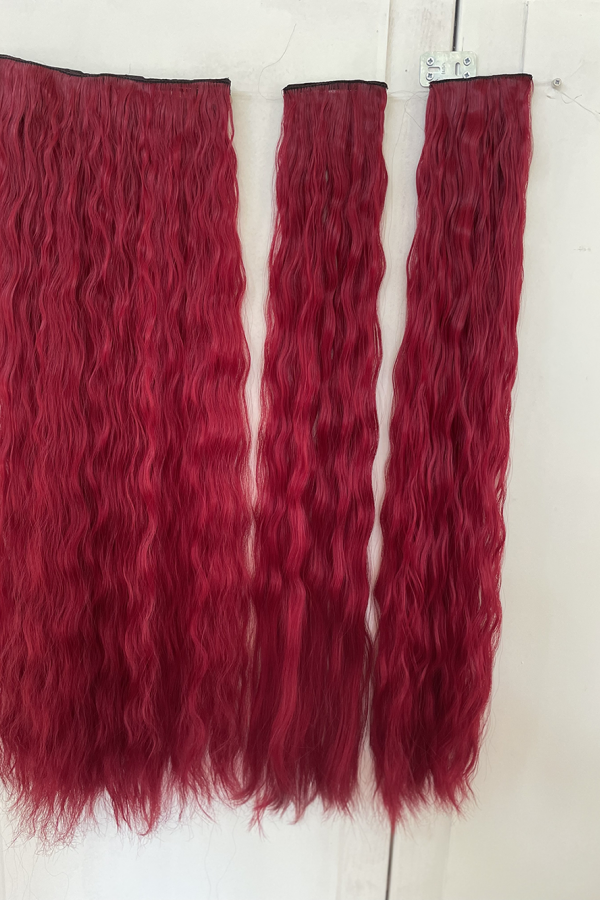 Kızıl Afro Dalgalı Uzun Yarım Ay Saç – SENTETİK Çıt Çıt – 3 Parça Kızıl Afro Dalgalı Uzun Yarım Ay Saç – SENTETİK Çıt Çıt – 3 Parça